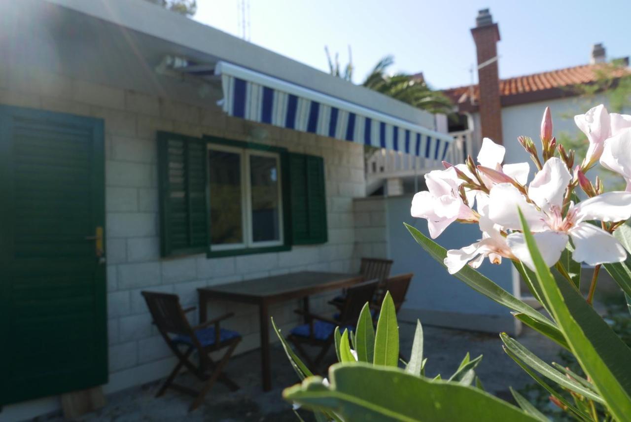 Vacation House "Pave" Повля Екстериор снимка