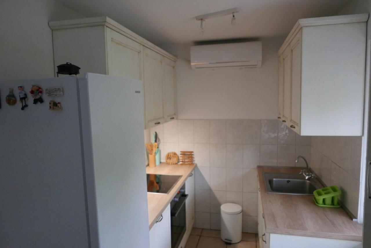 Vacation House "Pave" Повля Екстериор снимка