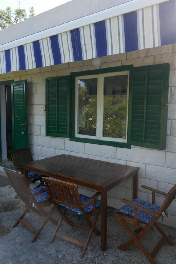 Vacation House "Pave" Повля Екстериор снимка