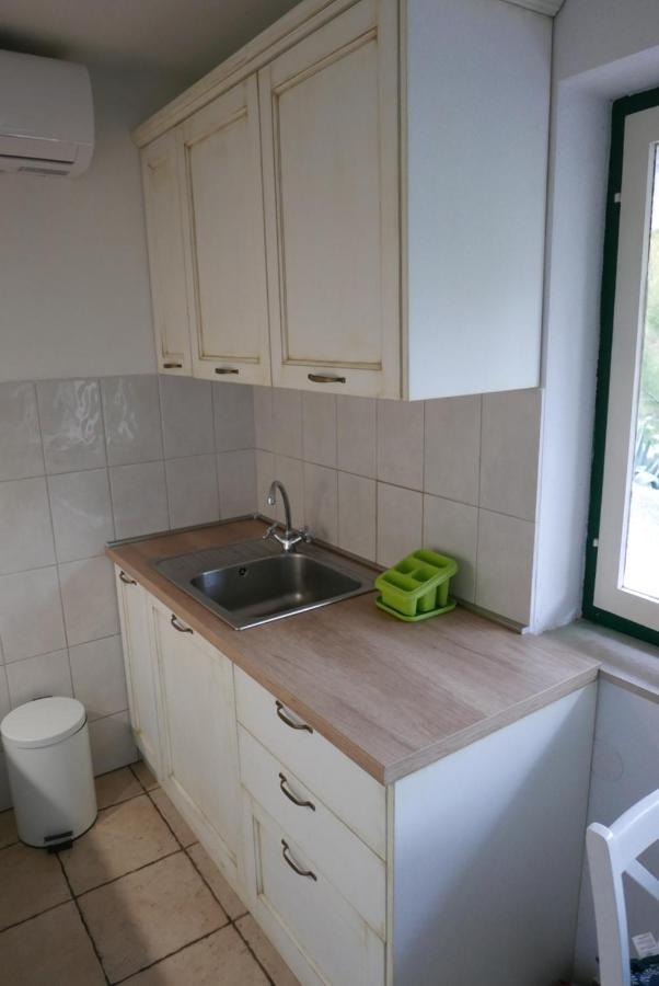 Vacation House "Pave" Повля Екстериор снимка