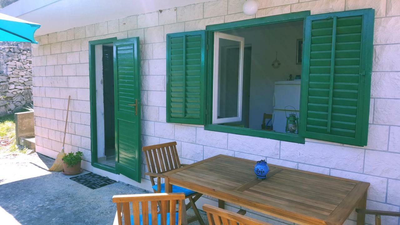 Vacation House "Pave" Повля Екстериор снимка