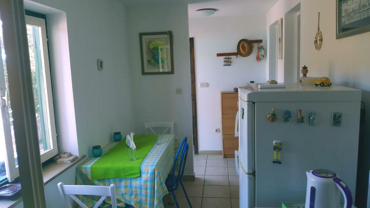 Vacation House "Pave" Повля Екстериор снимка